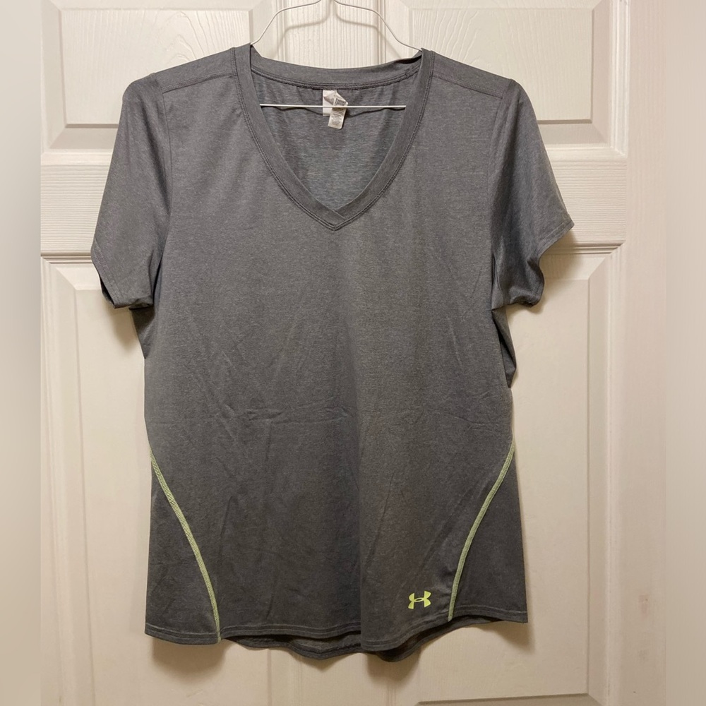 Women’s Under Armour Athletic Tee Shirt
